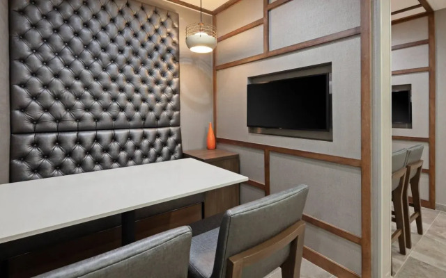 SpringHill Suites by Marriott Escondido Downtown