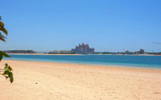 Maison Privee - Prvt Pool & Beach! in Luxury Palm Jumeirah Villa
