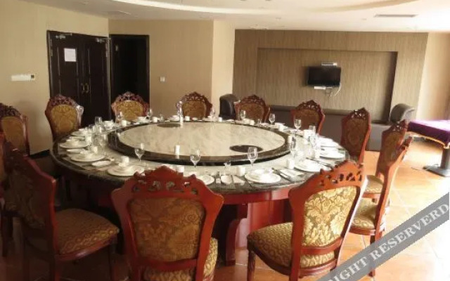 Zhenning Jinsheng Hotel