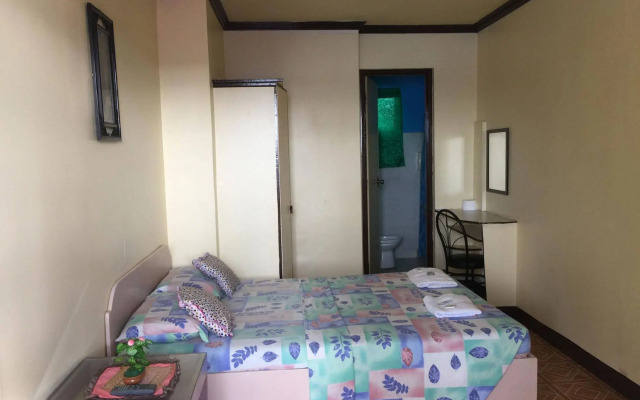 Casa Rey Francis Pension House