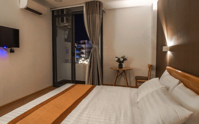 Artmio Hotel Apartment & Cafe