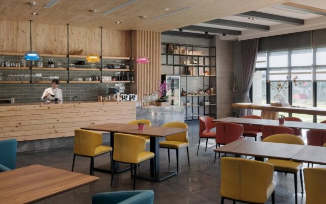 SkyeBay Club