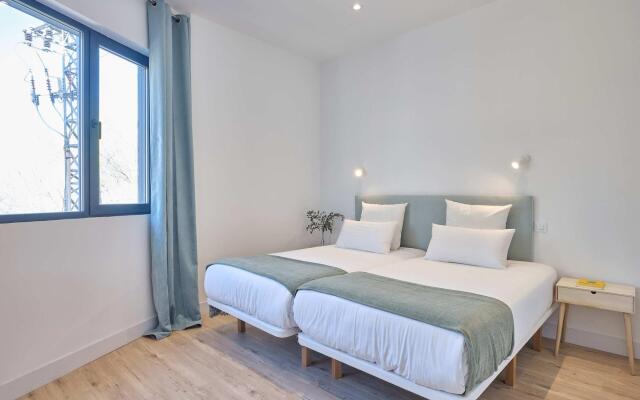 Paseo Suites Hotel