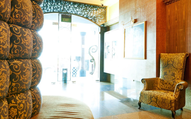 Classique Hotel (SG Clean Certified)