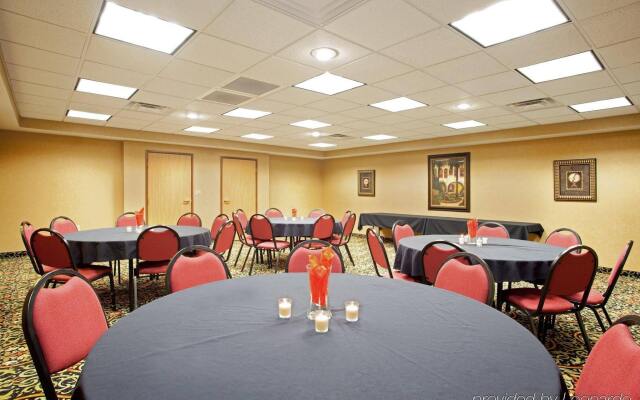 Holiday Inn Express Rochelle by IHG