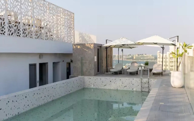 Tumbi Hotel Dubai The Palm, Tapestry Collection by Hilton	