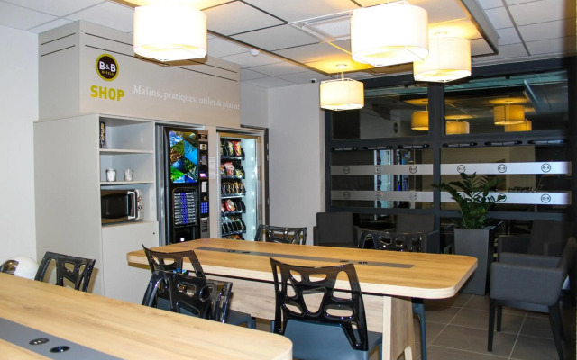 B&B HOTEL MONTELIMAR Sud