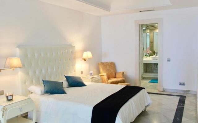 Puerto Banus 2 bedrooms Oceanfront C