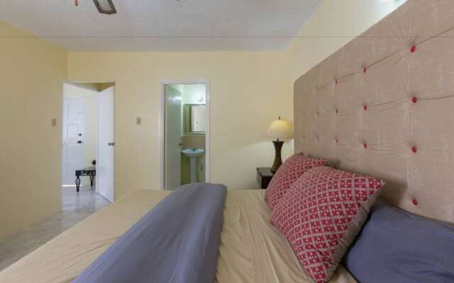 Kgn Most Centrally Located One Bdrm II