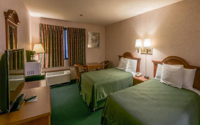 San Bernandino Inn & Suites