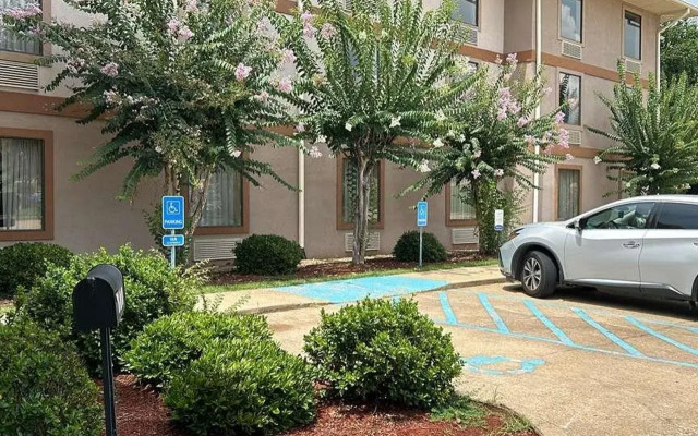 SureStay by Best Western Pearl Jackson Airport