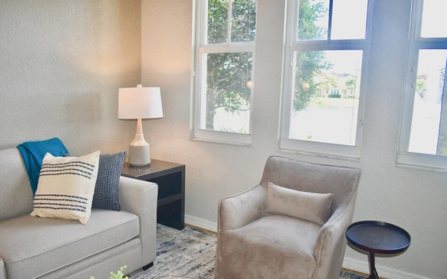 Landing Modern Apartment With Amazing Amenities Id5223