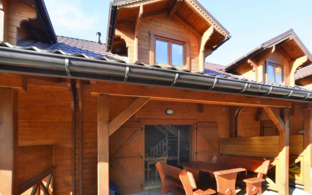 Terraced Houses Close to the Beach, Sianozety
