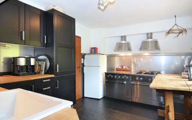 Quaint Holiday Home near Ski Area in Neuastenberg