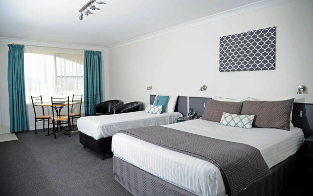 Tamar River Villas