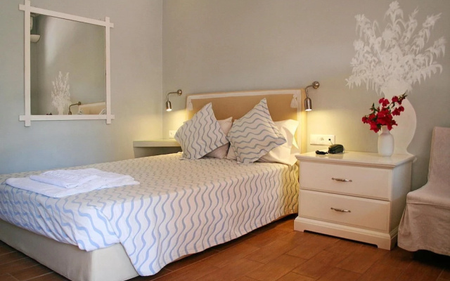 Zefiros Traditional Hotel