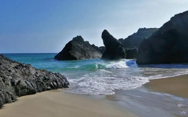 Lovely Holiday Home nr Kynance Cove