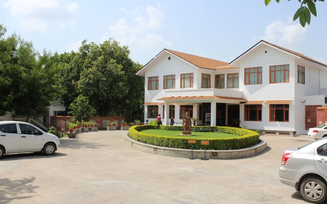 Amantra Shilpi Resort & Spa