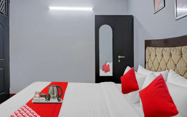 Oyo 92864 Silver Stone