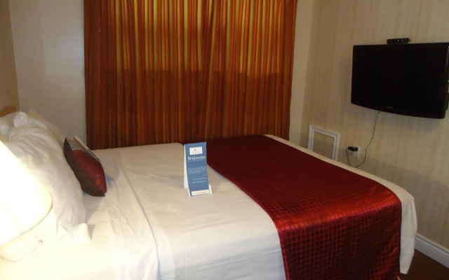 Bayside Inn & Waterfront Suites