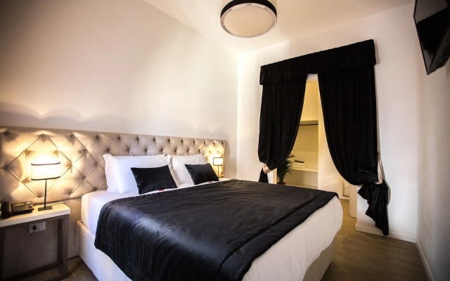 Chic & Town Luxury Rooms