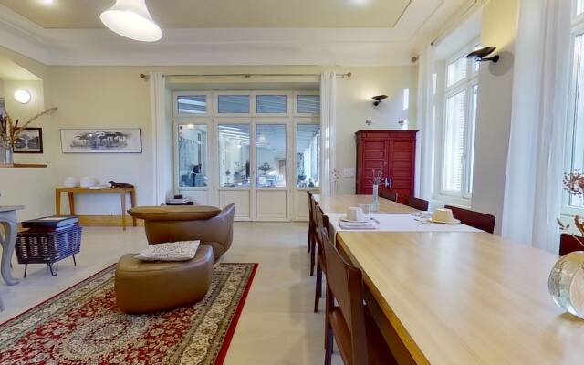 Château Fleur d'Aya