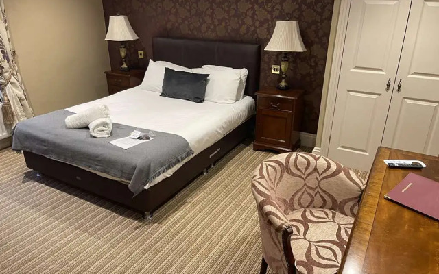 The George Hotel