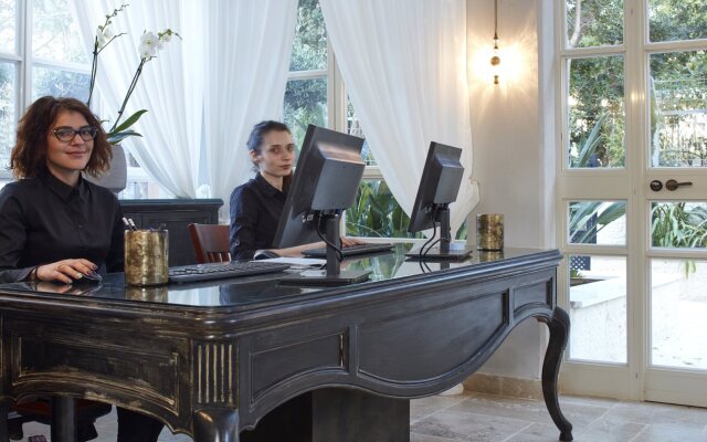 Carmella Boutique Hotel
