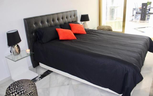 Puerto Banus 2 bedrooms Oceanfront C