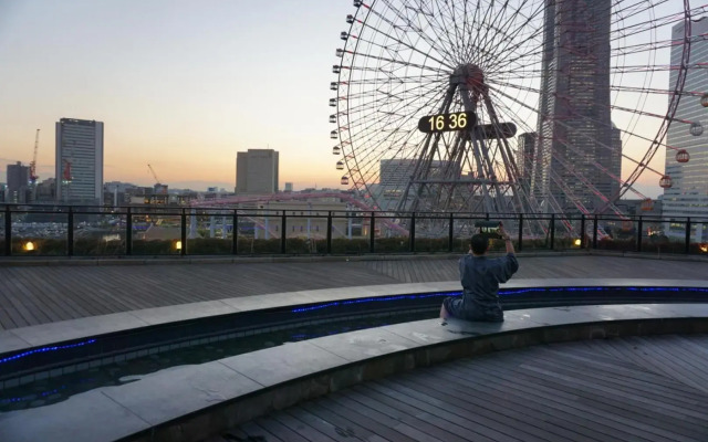 Yokohama Minamimirai Manyo-Club