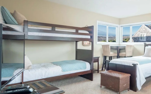Seaside Vacation Homes
