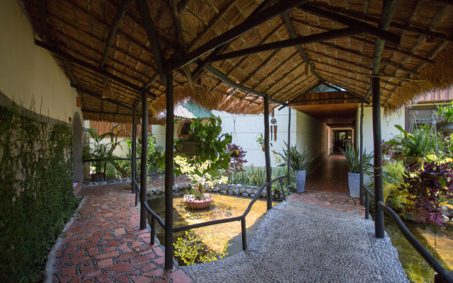 Diamond Bay Resort and Spa