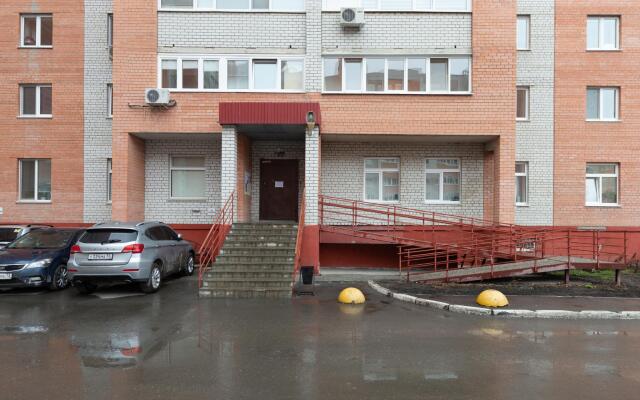 Compass on Stanislav Karnatsevich Street 14