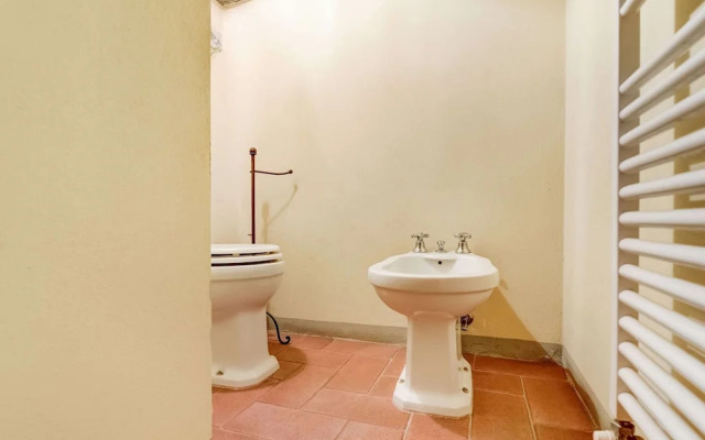 Welcoming Holiday Home with Swimming Pool in Le Ville