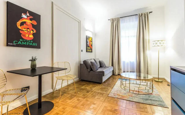 Roksoxhome Designer Boutique Apartment