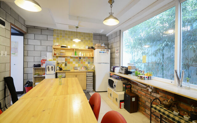 Sunny Hill Guesthouse Hongdae