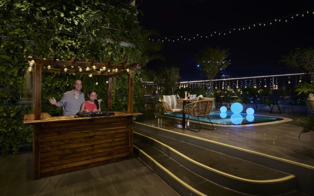 The Peninsula Phnom Penh