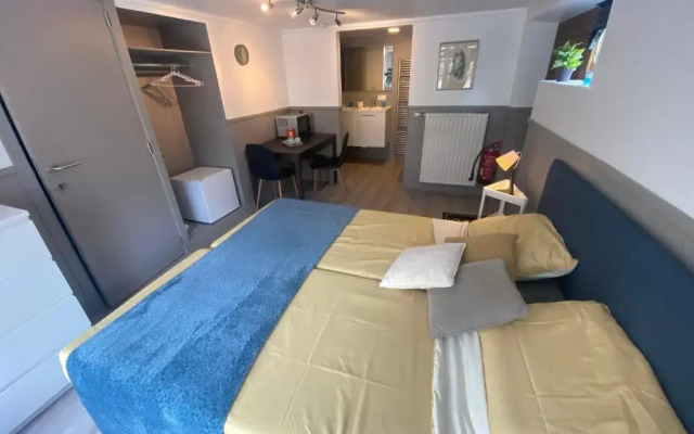 Route 123 Birchwood Pension