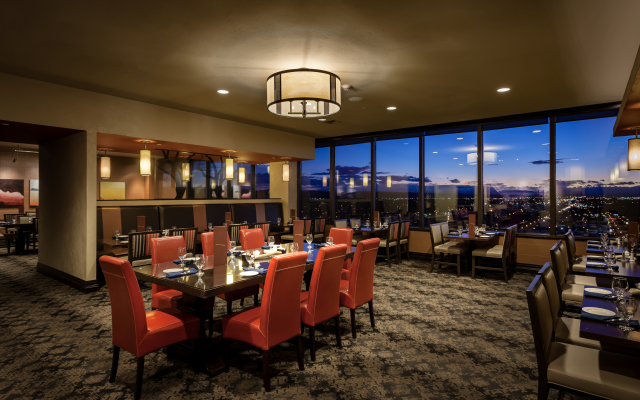 DoubleTree by Hilton Hotel Shenzhen Longhua