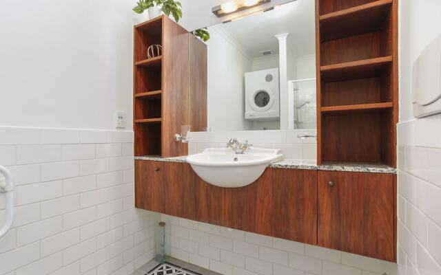 Newly Refurnished Stylish One Bedroom