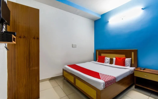 Ayush Home Stay by OYO Rooms