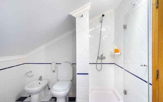 Sunset Views and Sea Breezes