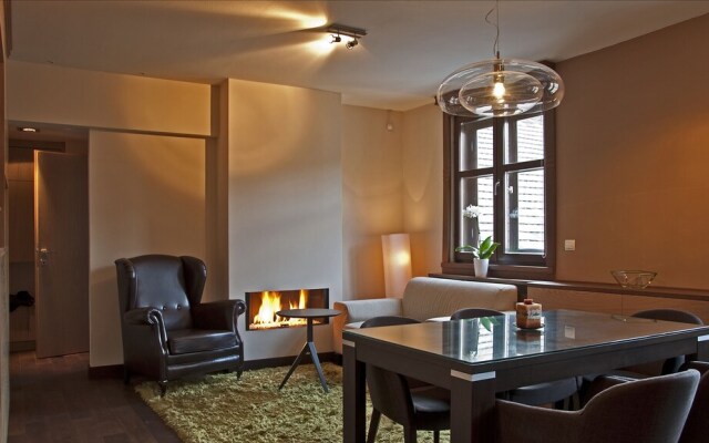 Andrassy2 Apartment - fireplace, A/C, free Wifi, city centre