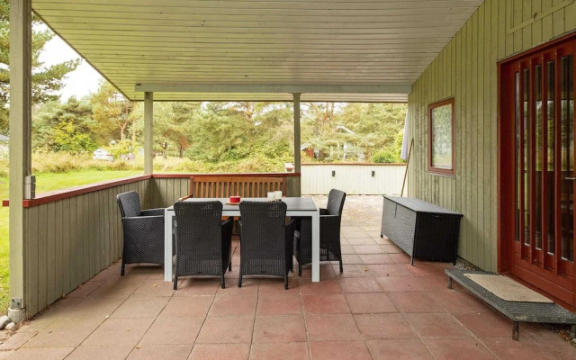 6 Person Holiday Home in Rodby