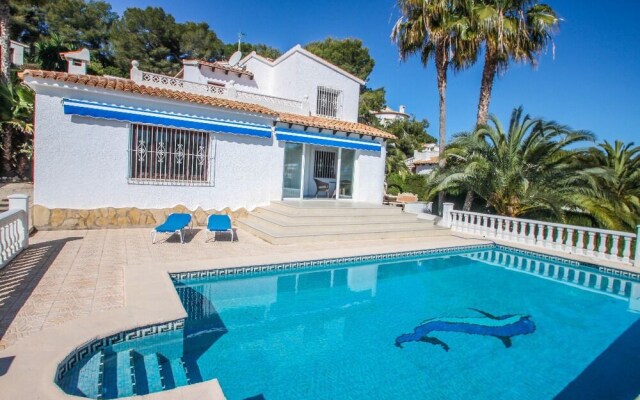 Buenavista - holiday home with private swimming pool in Benissa