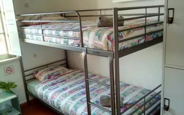 Fonte Da Telha Beach Hostel
