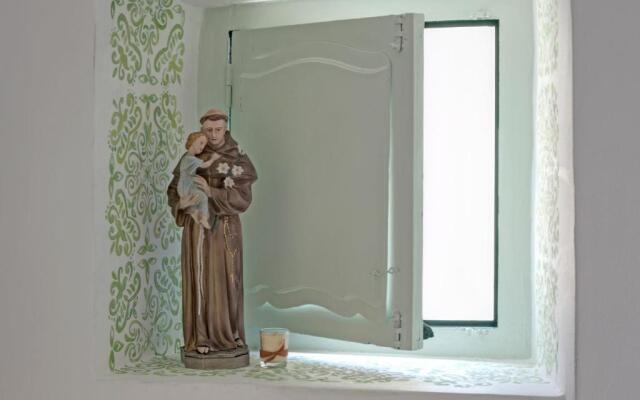 Stay local in Alfama! Alice central home, near river