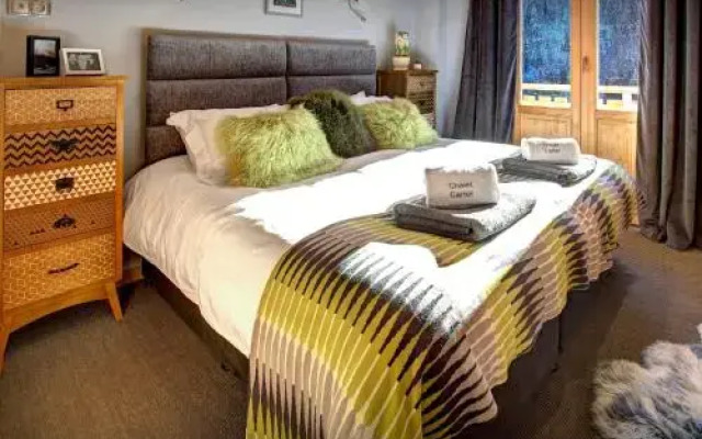 Chalet Carter - OVO Network