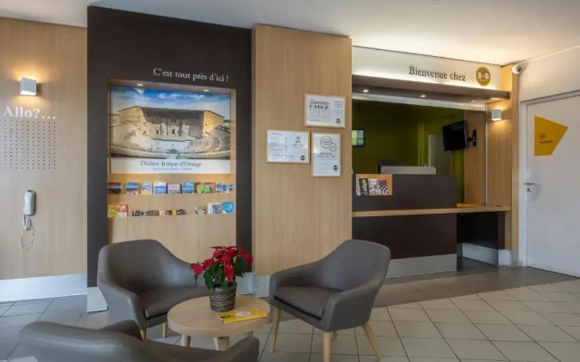 B&B Hotel ORANGE - Echangeur A7 A9