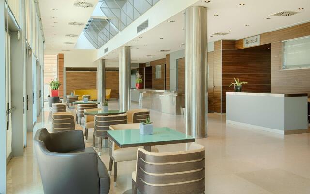 Отель NH Venezia Laguna Palace